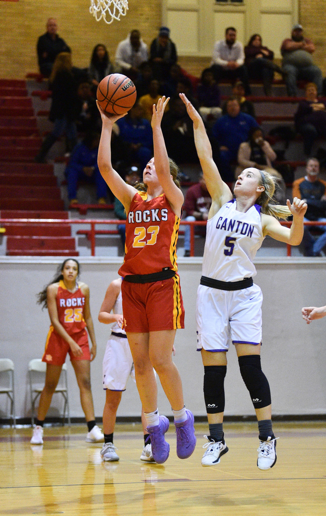 112919-mda-spt-rocky-hoops-049a.jpg